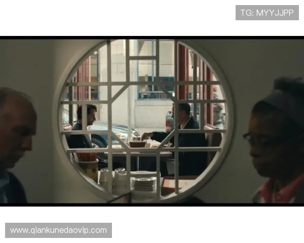 《暖秋》：温情治愈，重拾生活的温暖与力量