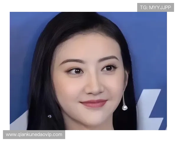 景甜：从“人间富贵花”到实力派，荧屏闪耀的成长之路